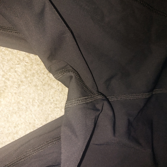 NWOT Lululemon Luxstreme Crops 4 - Picture 8 of 9